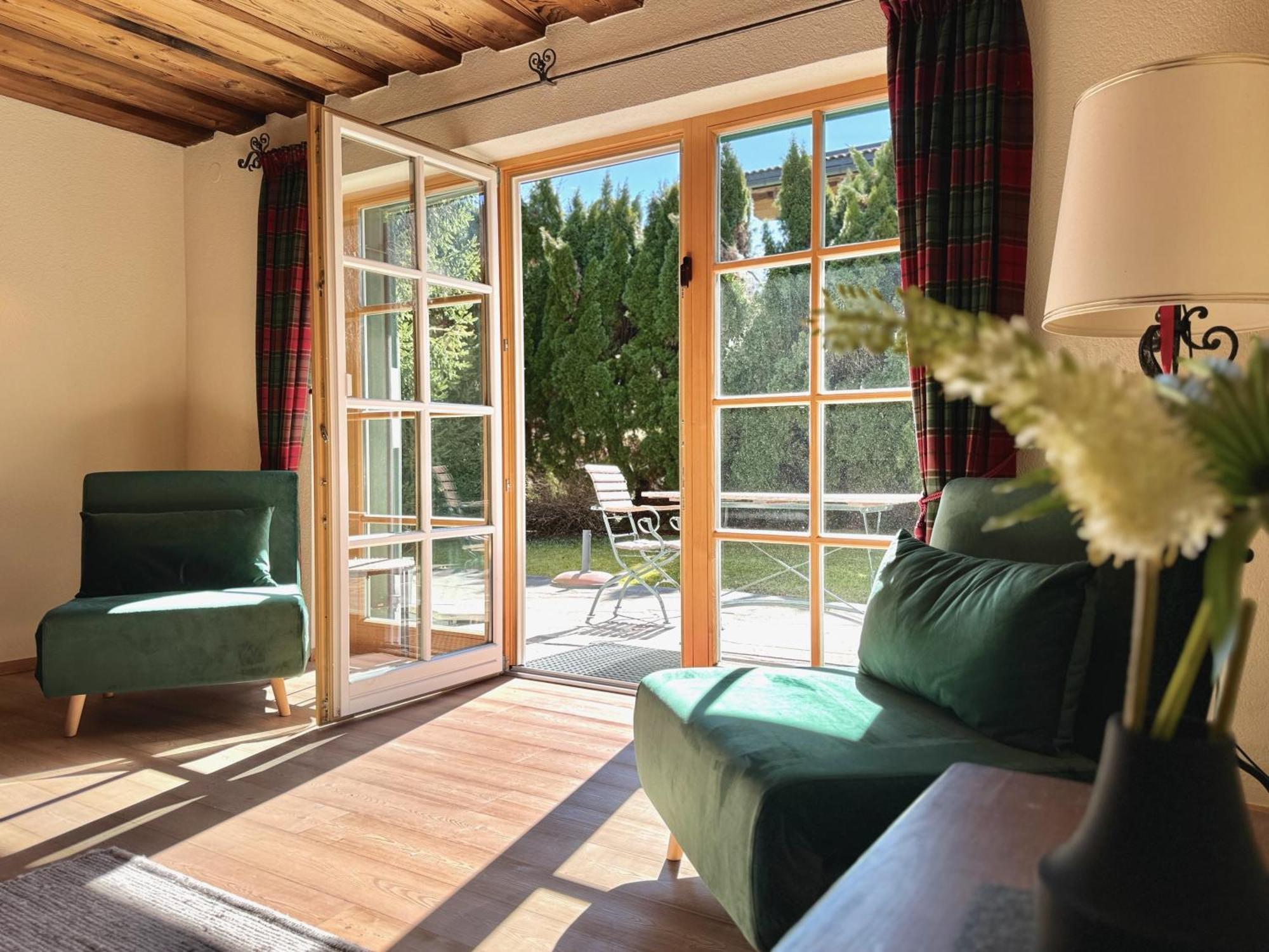 Mountain Suites By Belle-Stay Κίτσμπουελ Εξωτερικό φωτογραφία